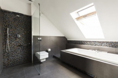 L'agencement d'une salle de bain r&eacute;nov&eacute;e d&eacute;pend surtout du choix des mat&eacute;riaux